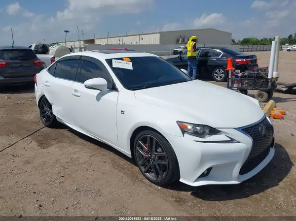 JTHBE1D24G5025376 2016 LEXUS IS - Image 1