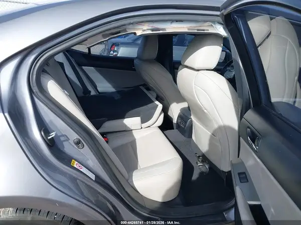 JTHBE1D24G5026866 2016 LEXUS IS - Image 8