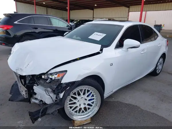 JTHBE1D24G5028424 2016 LEXUS IS - Image 2
