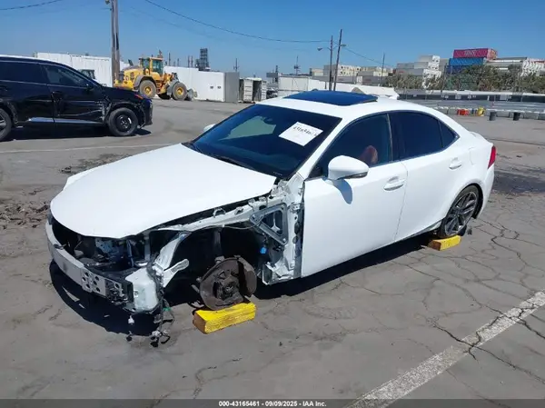 JTHBE1D24H5029672 2017 LEXUS IS - Image 2