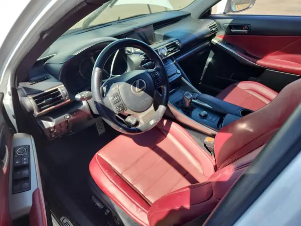JTHBE1D24H5030742 2017 LEXUS IS - Image 8