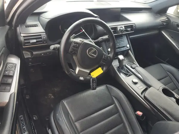 JTHBE1D25H5030104 2017 LEXUS IS - Image 8