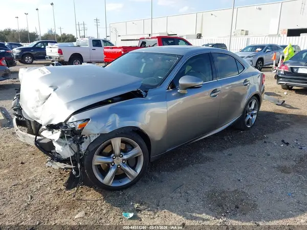 JTHBE1D27G5025081 2016 LEXUS IS - Image 2