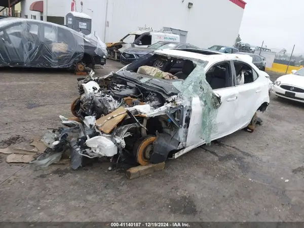 JTHBE1D28G5025798 2016 LEXUS IS - Image 2