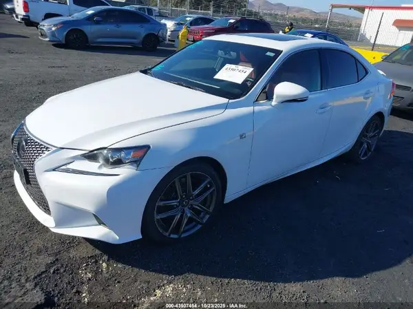 JTHBE1D29G5026989 2016 LEXUS IS - Image 2