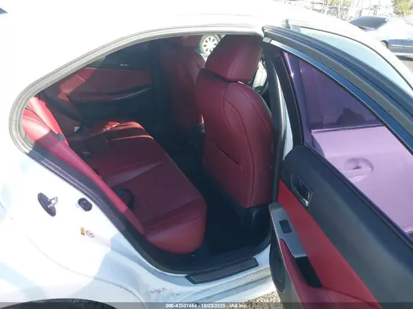 JTHBE1D29G5026989 2016 LEXUS IS - Image 8
