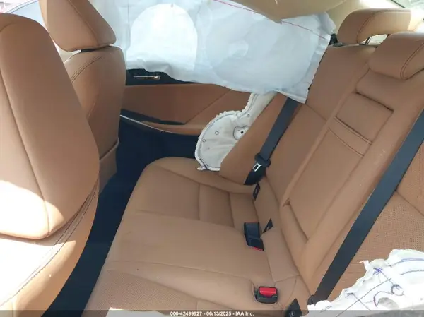 JTHBE1D2XG5024006 2016 LEXUS IS - Image 8
