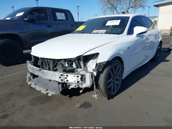 JTHBE1D2XH5031040 2017 LEXUS IS - Image 2