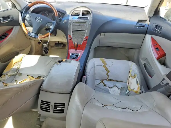JTHBJ46G272044306 2019 LEXUS ES - Image 8