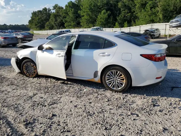 JTHBK1GG0F2191717 2019 LEXUS ES - Image 2