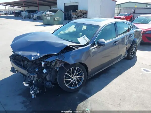 JTHBK1GG0G2211854 2016 LEXUS ES - Image 2