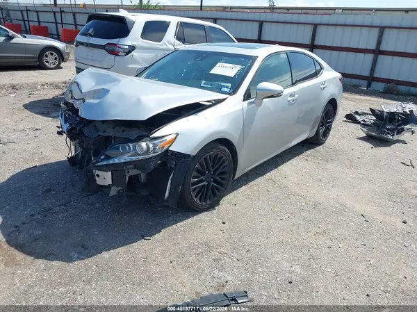 JTHBK1GG0G2212924 2016 LEXUS ES - Image 2