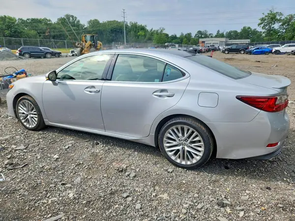 JTHBK1GG0G2215418 2016 LEXUS ES - Image 2