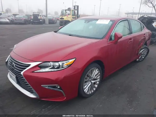 JTHBK1GG0G2235572 2016 LEXUS ES - Image 2