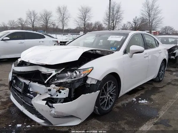 JTHBK1GG0G2238133 2016 LEXUS ES - Image 2