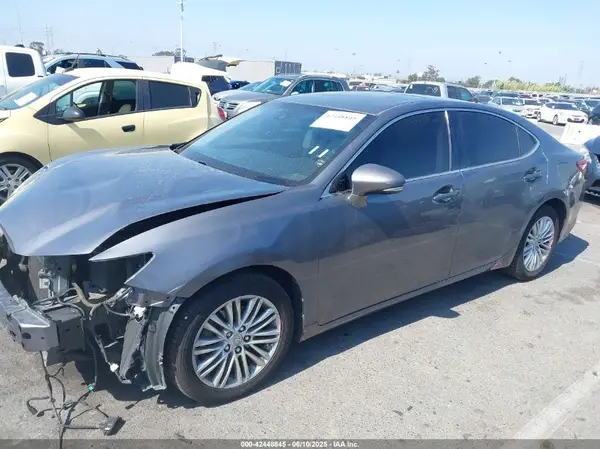 JTHBK1GG0H2256858 2017 LEXUS ES - Image 2