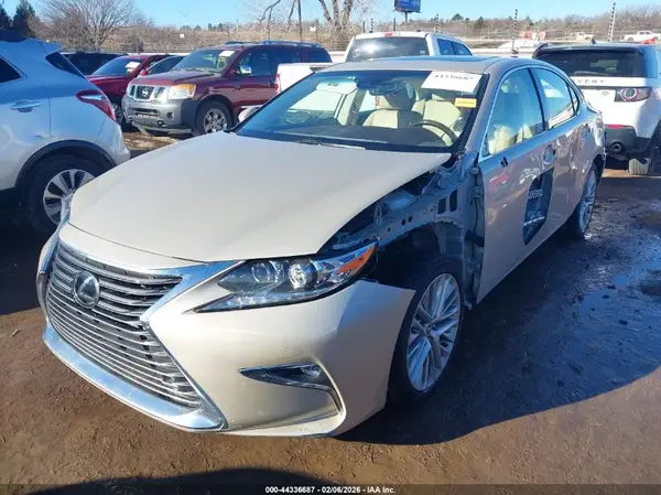 JTHBK1GG1G2214164 2016 LEXUS ES - Image 2
