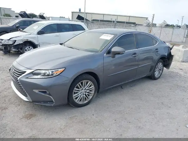 JTHBK1GG1G2215525 2016 LEXUS ES - Image 2