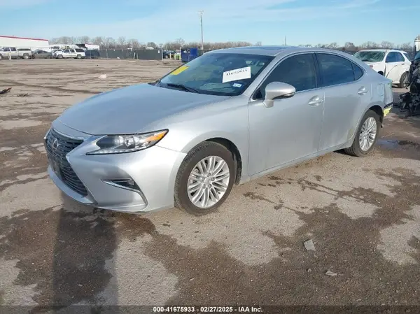 JTHBK1GG1G2217808 2016 LEXUS ES - Image 2