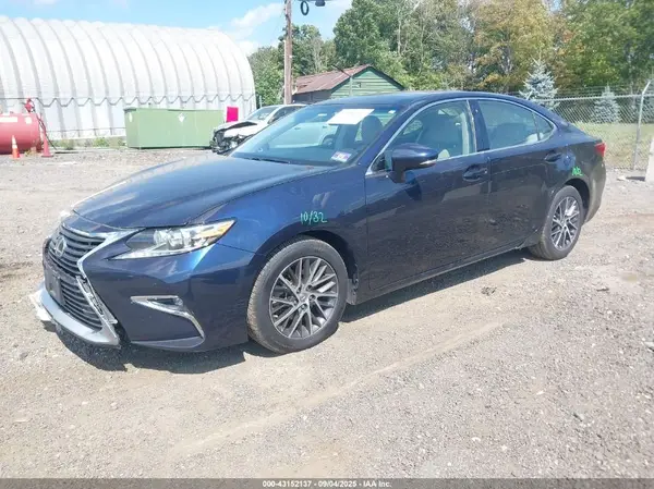 JTHBK1GG1G2227027 2016 LEXUS ES - Image 2
