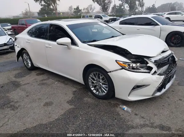 JTHBK1GG1G2235337 2016 LEXUS ES - Image 1
