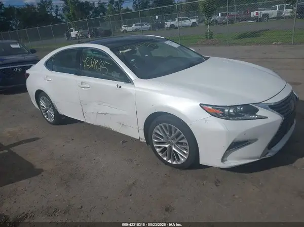 JTHBK1GG1G2246659 2016 LEXUS ES - Image 1