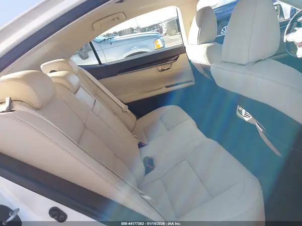 JTHBK1GG1H2247652 2017 LEXUS ES - Image 8
