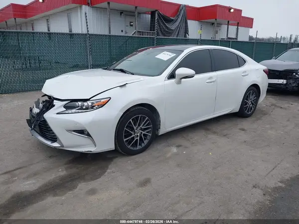 JTHBK1GG1H2256125 2017 LEXUS ES - Image 2
