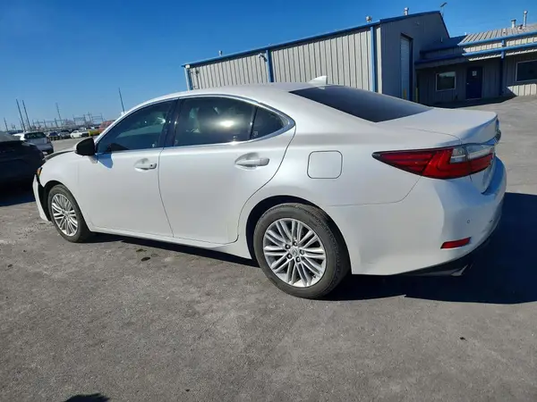 JTHBK1GG2G2227196 2016 LEXUS ES - Image 2
