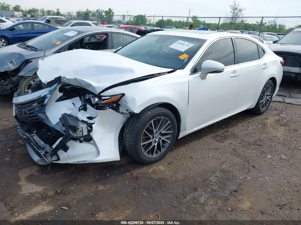 JTHBK1GG2G2240756 2016 LEXUS ES - Image 2
