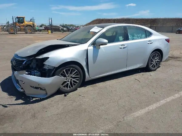 JTHBK1GG2H2251046 2017 LEXUS ES - Image 2