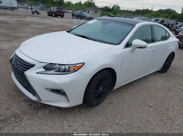 JTHBK1GG2H2255940 2017 LEXUS ES - Image 2