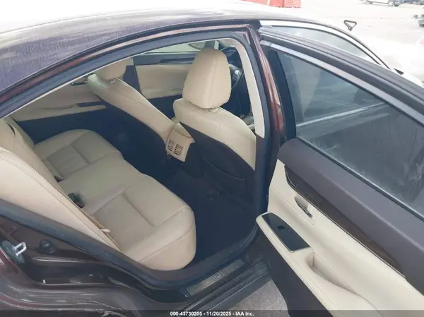 JTHBK1GG3G2218099 2016 LEXUS ES - Image 8