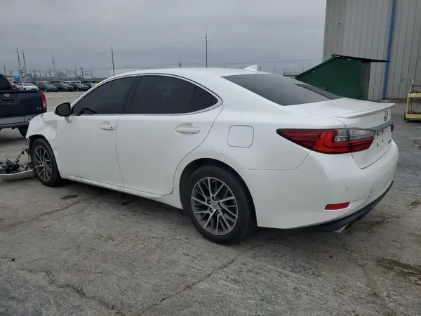JTHBK1GG3G2222170 2016 LEXUS ES - Image 2