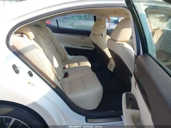 JTHBK1GG3G2223643 2016 LEXUS ES - Image 8
