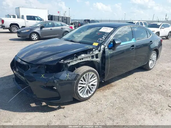 JTHBK1GG3G2227787 2016 LEXUS ES - Image 2