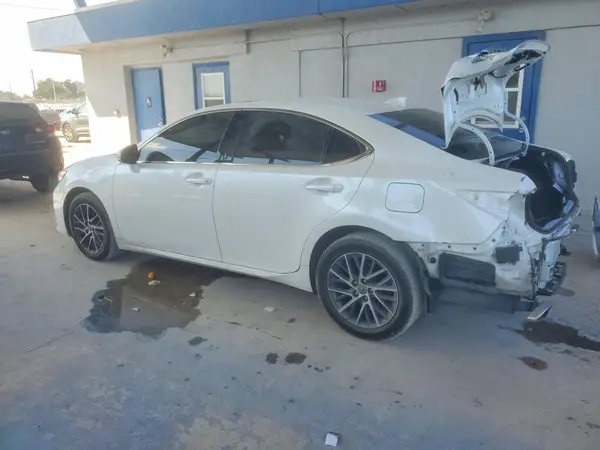JTHBK1GG3H2248138 2017 LEXUS ES - Image 2