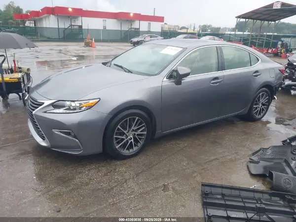 JTHBK1GG4G2222453 2016 LEXUS ES - Image 2