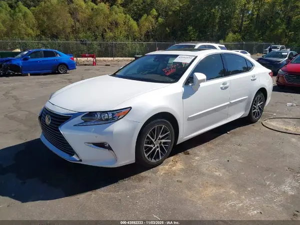 JTHBK1GG4G2232075 2016 LEXUS ES - Image 2