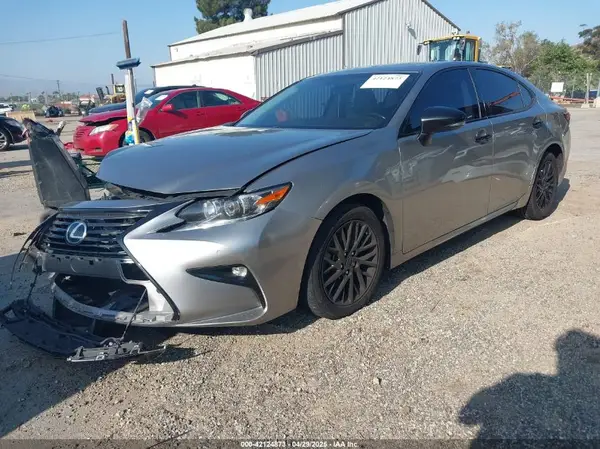JTHBK1GG4G2236076 2016 LEXUS ES - Image 2