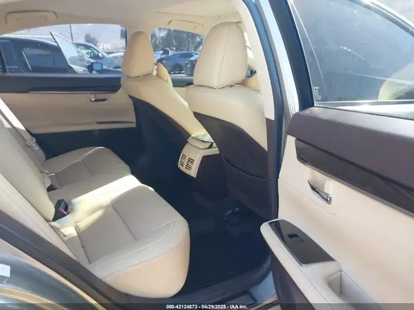 JTHBK1GG4G2236076 2016 LEXUS ES - Image 8