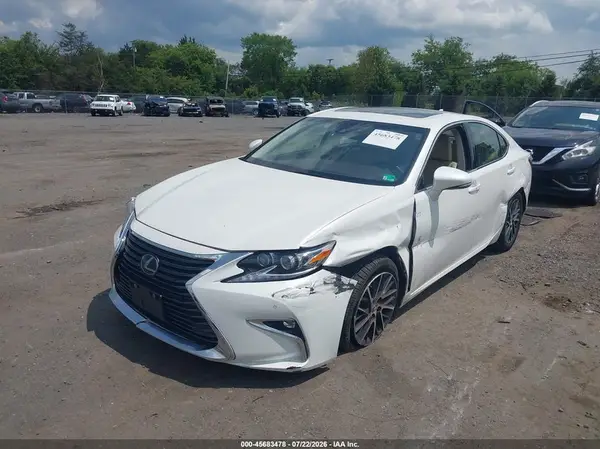 JTHBK1GG4G2238703 2016 LEXUS ES - Image 2