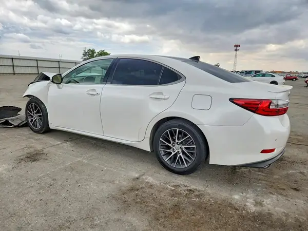 JTHBK1GG4G2241424 2016 LEXUS ES - Image 2