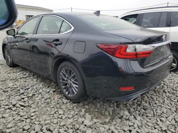 JTHBK1GG4J2263348 2018 LEXUS ES - Image 2