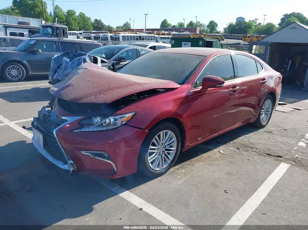 JTHBK1GG5G2217746 2016 LEXUS ES - Image 2