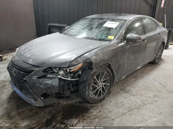 JTHBK1GG5G2221036 2016 LEXUS ES - Image 2