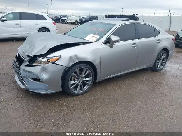 JTHBK1GG5G2223725 2016 LEXUS ES - Image 2