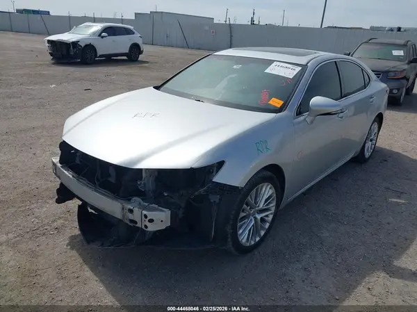 JTHBK1GG5G2223837 2016 LEXUS ES - Image 2