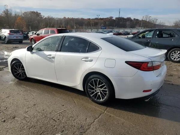 JTHBK1GG5G2237799 2016 LEXUS ES - Image 2
