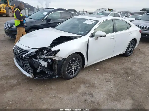JTHBK1GG5G2241402 2016 LEXUS ES - Image 2